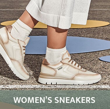 Women sneakers