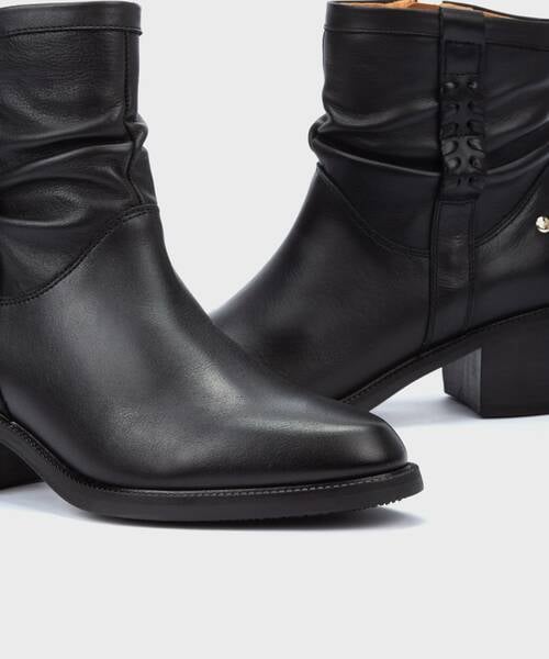 Heeled Booties | BACAROT W2D-8891 | BLACK | Pikolinos